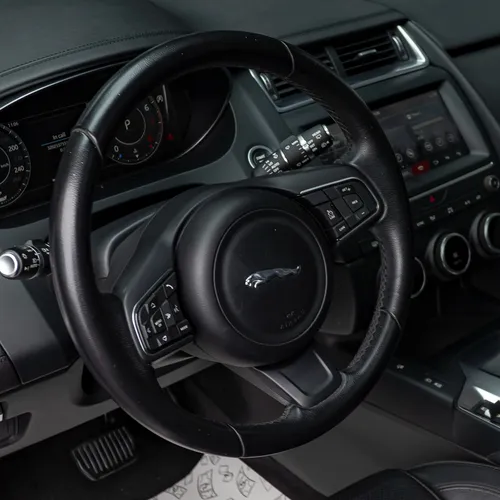 Jaguar E-Pace s 2.0