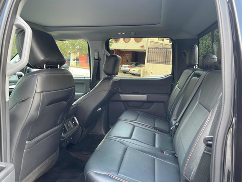 Imagen 9 de 11 de Ford Lobo Lariat 2021 3.5 Doble Cabina 4x4 Platinum Raptor