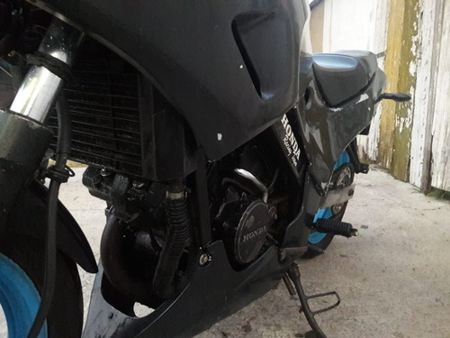 Imagen 10 de 15 de Honda Vtr 250 Interceptor