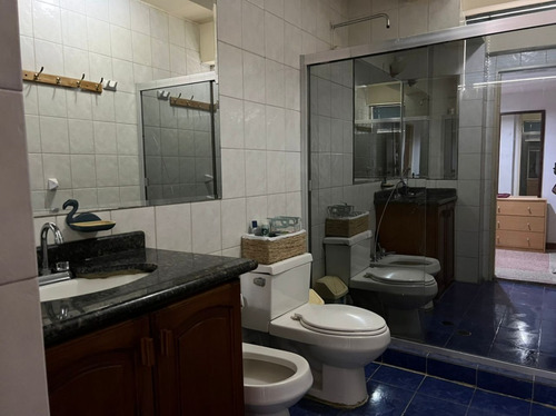 Imagen 10 de 11 de Leal Perez Vende Apartamento Res. Luna Style Los Mangos - Valencia