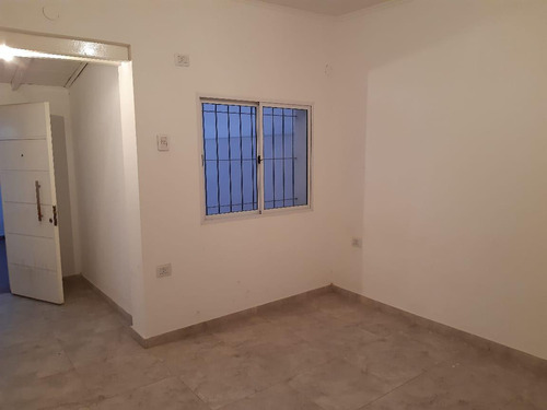 Ph En Venta - 1 Dormitorio 1 Baño - 75mts2 - Ciudad Madero, La Matanza