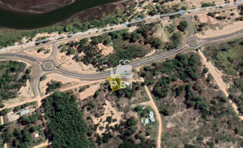 Excelente Ubicación Lote En Venta - Ref : Pbi1673