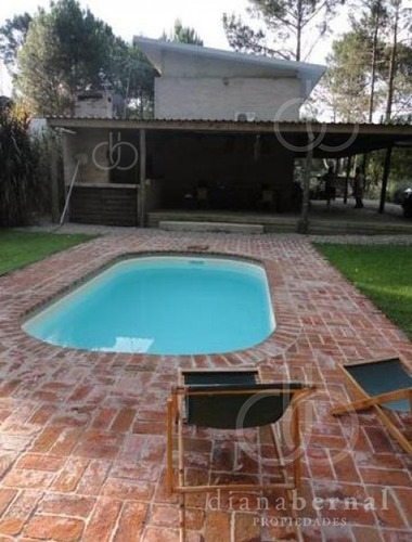 Punta Del Este, Casa En Solanas, 2 Dormitorios Y Piscina*- Ref: 42477