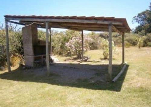 Comoda Casa Con Gran Terreno En Playa Hermosa A Excelente Precio