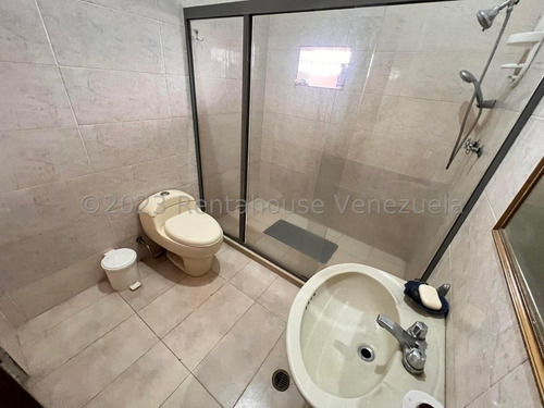 Casa En Venta, Urb. Bermudez, Maracay 24-28808 Wjo