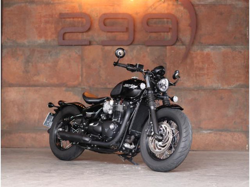  Triumph Bonneville Bobber Black