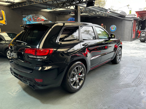 Jeep Grand Cherokee 6.4 Srt-8 At