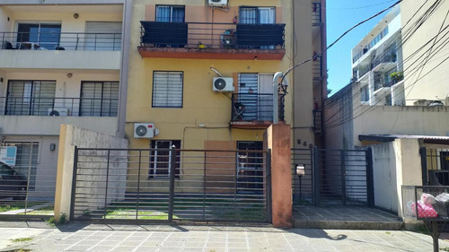Imagen 1 de 2 de Departamento Monoambiente - Frente - Balcón - Castelar Sur C