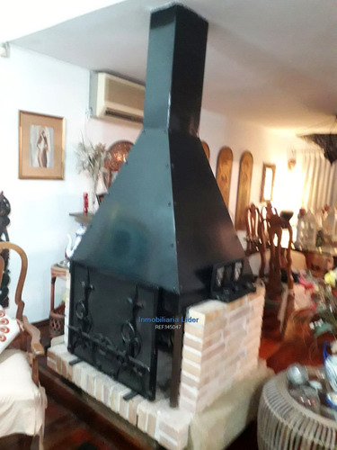 Casa De 4 Dormitorios