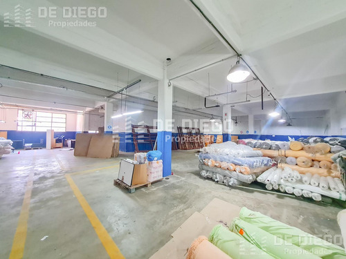 Edificio Industrial Con Gas Industrial De 7500 M2 En 3 Plantas - Bella Vista