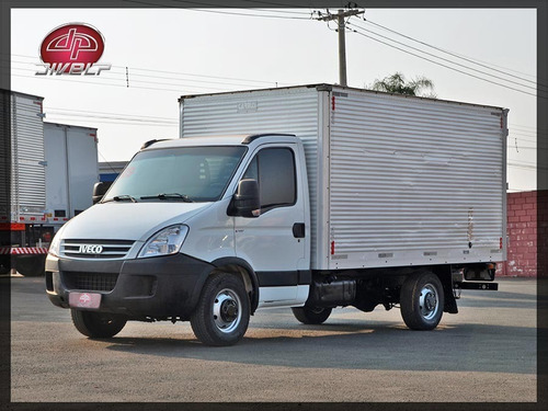 Imagem 3 de 12 de Iveco Daily 35s14 Com Baú