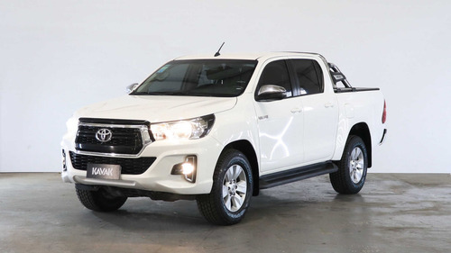 Toyota Hilux 2.8 Cd Srv 177cv 4x2 At - 138376 - C