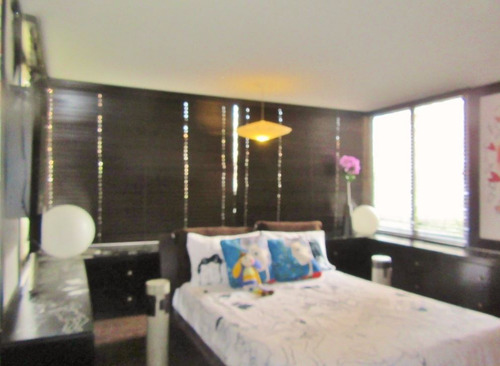 Departamento En Venta De 3 Dorm. En Las Condes
