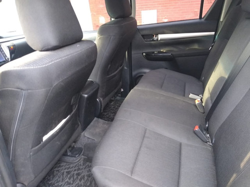 Imagen 5 de 8 de Toyota Hilux 4x4 Sr 2.8 Mod 2020