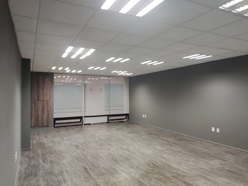 Venta  Oficina  Plaza Antigua Zona Esmeralda Atizapan De Zar