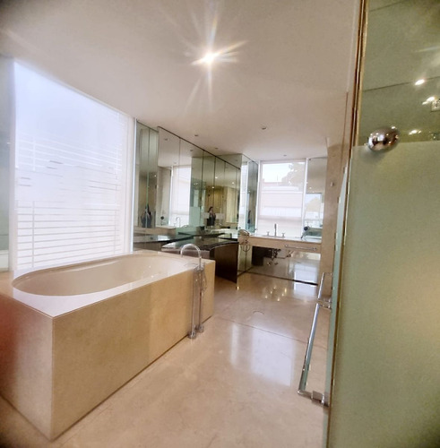 Venta De Departamento En Col. Lomas De Chapultepec, Miguel Hidalgo