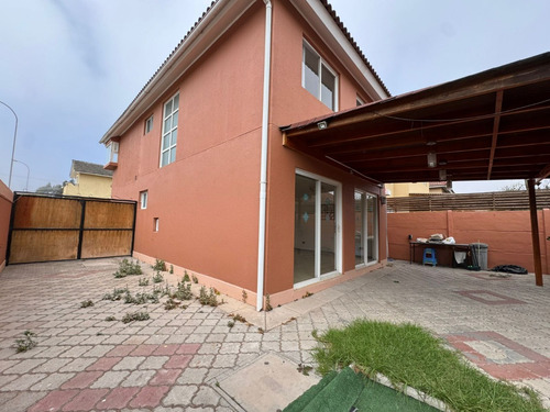 Casa En Arriendo Serena Oriente En Pasaje 4dor/3 Baños!
