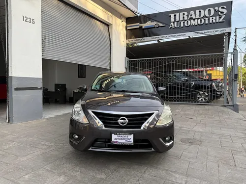 Nissan Versa 1.6 Advance Mt
