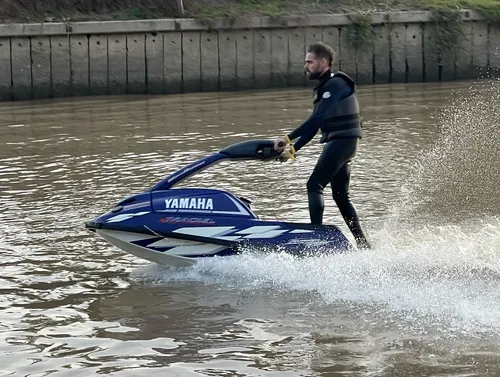 Jet Ski Yamaha Superjet 701