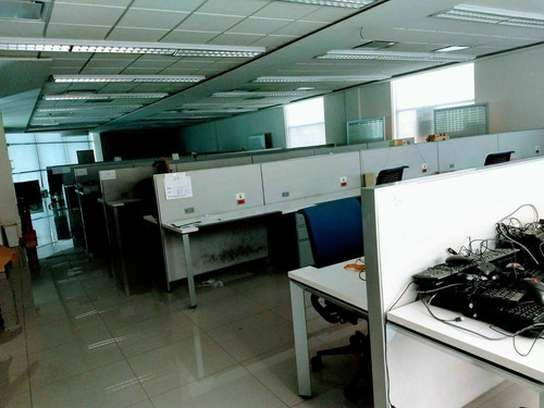 Edificio De Oficinas En Renta En Valle
