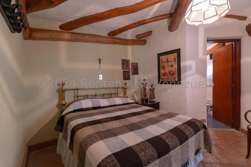 Casa En Venta 730 Mtrs2 ,con Vista. Calle Cerrada! La Lagunita Country Club Mls #24-25099 Francis Zeppieri