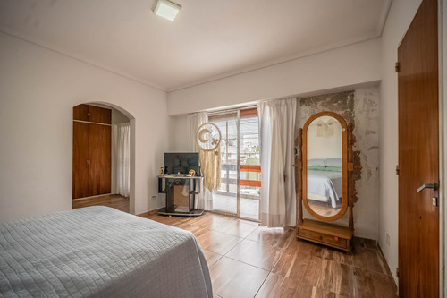 Chalet . 7 Ambientes . Fondo Libre . Apto Desarrollo Inmobiliario . Centro San Justo