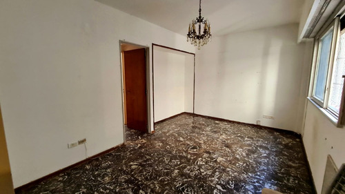 Paraguay 4060 - Dto. 2 Amb. Con Balcón