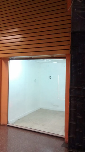 Venta Local Galería Le Boulevard Flores Centro Comercio