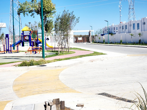 Casa De 2 Recámaras Con Opción A Crecimiento En Privada