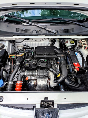 Imagen 21 de 24 de Peugeot Partner 2015 1.6 Hdi Furgon 5as Doble Puerta Lateral