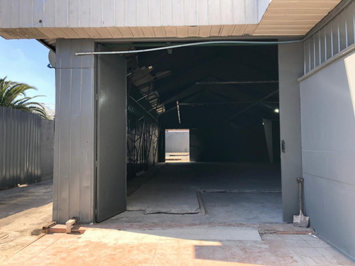 Local Comercial Ubicado En Calle 4 Oriente Con 3 Sur.