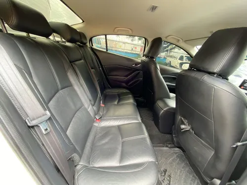 Mazda 3 2.0 Touring