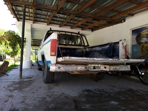 Ford F-100 Pick Up