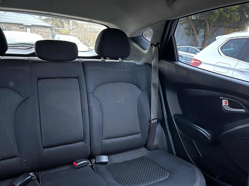 Imagen 8 de 11 de Hyundai Tucson 2.0 Gl 5mt 2wd