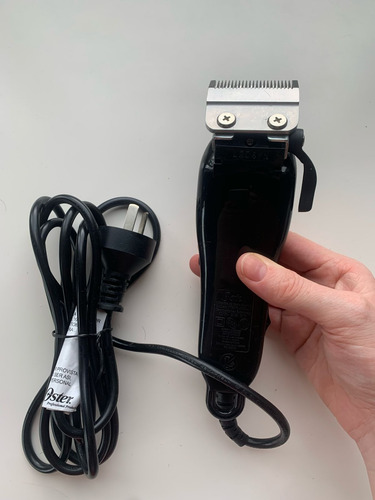 Maquina De Cortar Pelo Oster Mxpro Professional Color Negro Negro (Usado)