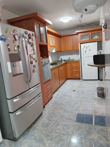 Imagen 1 de 17 de Casa En Urbanización Sabana Larga