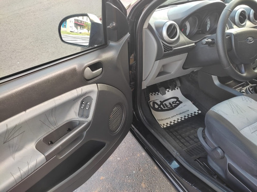 Imagem 5 de 12 de Ford Fiesta 1.6 2010 Completo