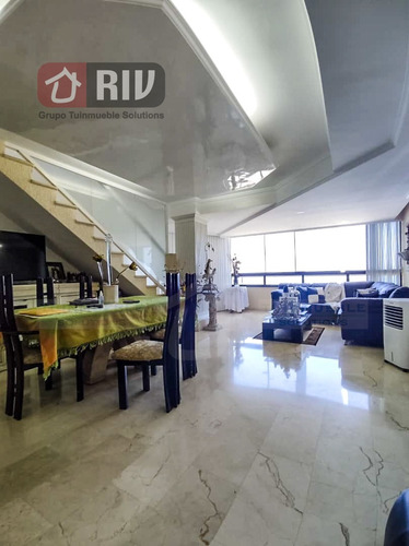 Venta- Lujoso Penthouse Ubicado En La Llanada, Caraballeda, Estado. La Guaira