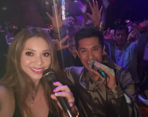 Dueto Musical Tecladista Versátil Ceremonia