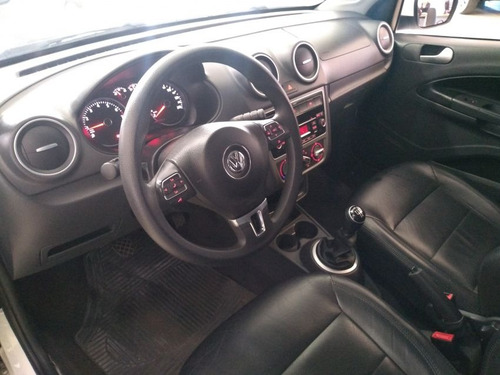 Volkswagen Gol 1.6 Trend 2014 Branca Flex