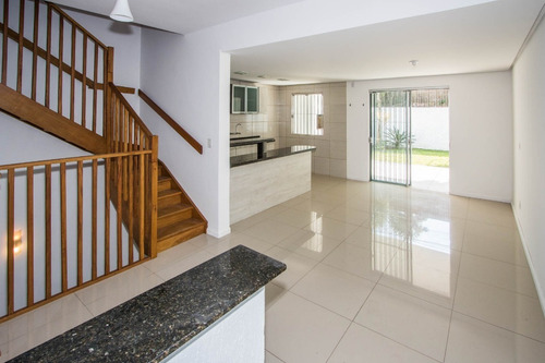 Casa Em Cavalhada Com 3 Dormitórios - Lu429078