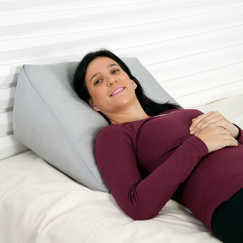 Imagem 2 de 4 de Almofada Triangular Descanso Plushpillo Copespuma Theva