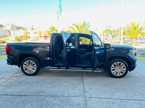 GMC Sierra 6.2 Denali Dvd At
