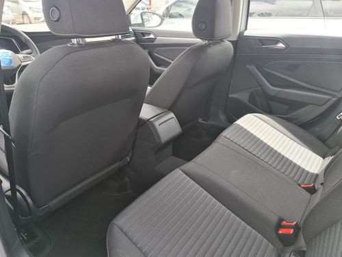 Imagen 10 de 15 de Volkswagen Jetta Comfort At 1.4 Turbo