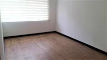 Comprar ¡ Alquilo Hermosa Habitación! C\u002Fbaño Propio, Vista A Calle En 4to Piso, Surco (sin Amoblar)