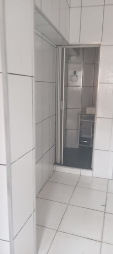 Terreno Com Uma Casa De 4 Cômodos E Um Sobrado De 3 Comodos