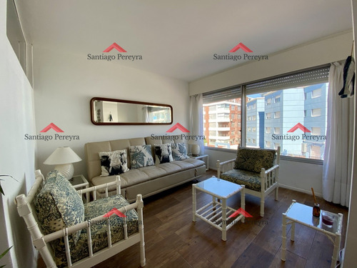 Apartamento Con Vista Al Mar Y Excelente Ubicación