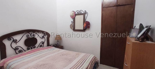 Imagen 14 de 30 de Casas En Venta Urb Privada El Amanecer Cabudare Lara. 3 Habitaciones 2 Baños 2 P/e Cod # 22-663 Katty Vasquez Rentahouse 412-1498654 En Excelentes Condiciones Al Mejor Precio De Oportunidad, Inversion