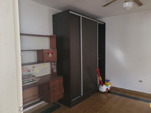 Apto Credito !!! Vendo Casa 3 Dormitorios, 6 Amb. Bº Los Naranjos (con Renta)