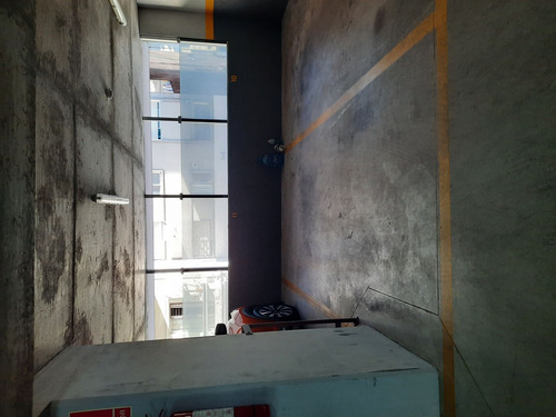 Orden De Venta! Frente, Cocina Definida. Piso 7. Garaje (ref: Igr-414)